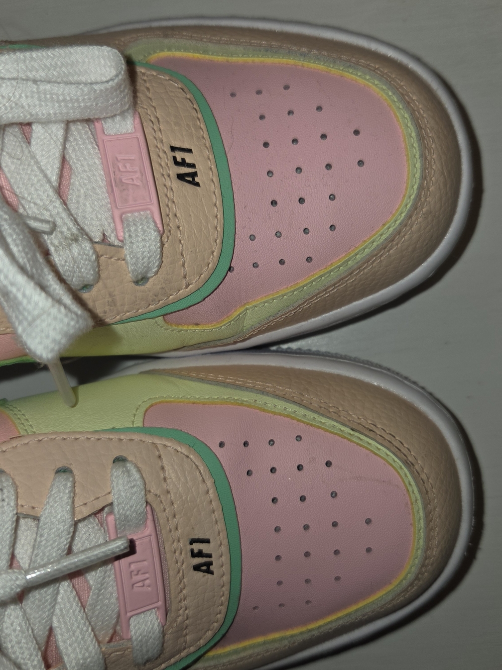 Nike Air Force 1 Shadow sneakers in the "Arctic Punch Barely Volt" Size 8 W/Box - Picture 9 of 10